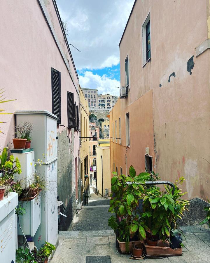 A E C Homedesign Stampace Cagliari Bagian luar foto